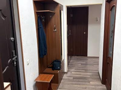квартира по адресу Киев, Озёрная ул., 6