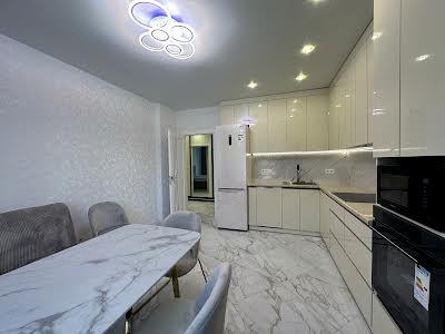 квартира за адресою Метрологічна вул., 107
