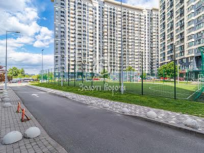 квартира за адресою Зарічна вул., 7