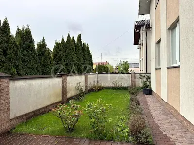 будинок за адресою Центральна вул.