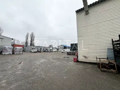 комерційна за адресою Колекторна вул., 3-А