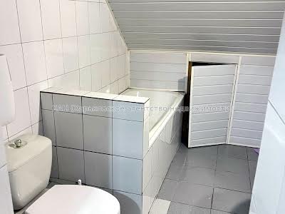 комерційна за адресою Потебні вул., 2