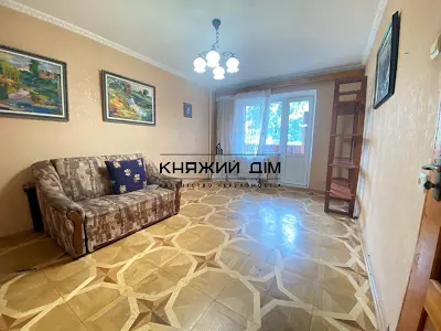 квартира по адресу Ларисы Руденко ул., 13