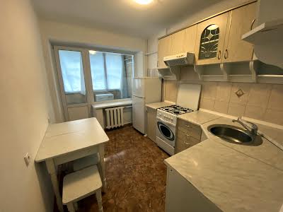 квартира за адресою Сергія Набоки пл., 4