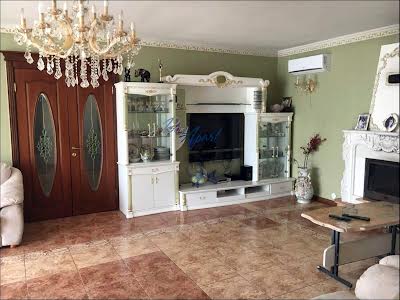 будинок за адресою Богдана Хмельницького вул., 75