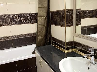 квартира за адресою Регенераторна вул., 4 к7