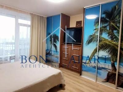 квартира за адресою Івана Кавалерідзе вул., 3