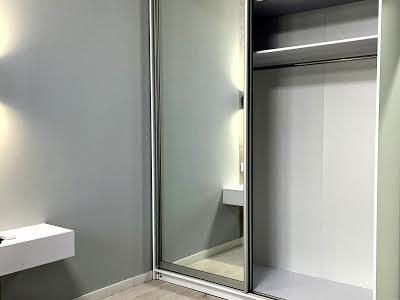 квартира за адресою Рональда Рейгана вул., 40