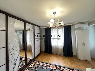 квартира по адресу Машиностроительная ул., 8