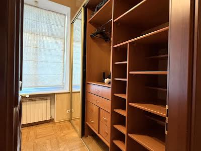 квартира за адресою Велика Васильківська вул. (Червоноармійська), 40