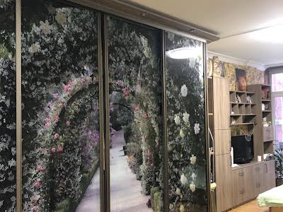 квартира за адресою Регенераторна вул., 4 к5
