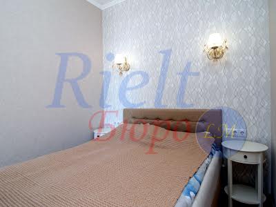 квартира за адресою Сім'ї Кульженків вул. (Петра Дегтяренка), 37