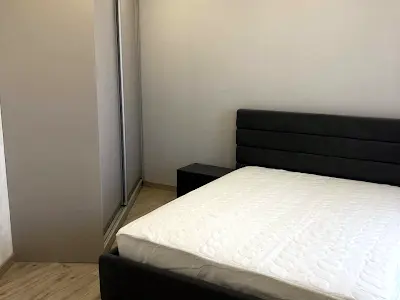 квартира за адресою Київ, Зарічна вул., 1-Г