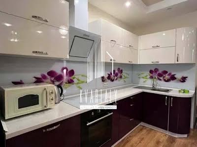 квартира по адресу Патриарха Мстислава Скрипника ул., 40
