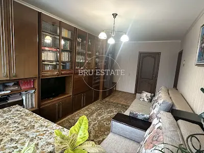 квартира по адресу Николая Ушакова ул., 14
