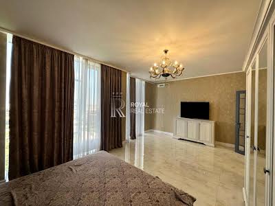 квартира за адресою Авіаконструктора Антонова вул., 2-Б
