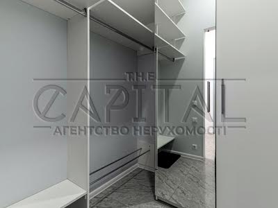 коммерческая по адресу Кловский спуск, 7
