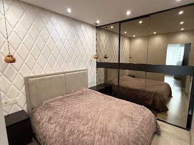 квартира за адресою Патріарха Мстислава Скрипника вул., 48-А