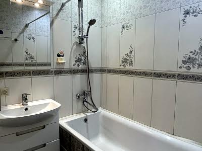 квартира за адресою Хорива вул., 22/28