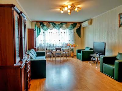 квартира по адресу Голосеевский просп. (40-летия Октября), 68