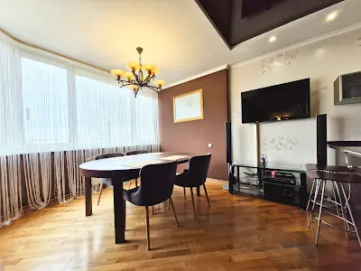квартира за адресою В'ячеслава Чорновола вул., 20