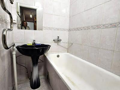 квартира за адресою Русанівський бульв., 5