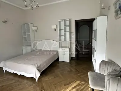 будинок за адресою Стежки вул.