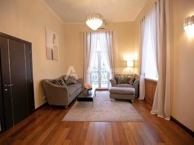 квартира за адресою Лютеранська вул., 6