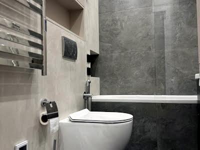 квартира по адресу Салютная ул., 2