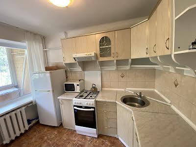 квартира за адресою Сергія Набоки пл., 4