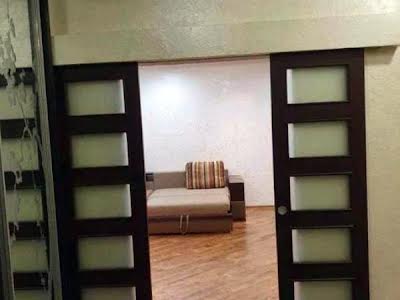 квартира за адресою Бориса Гмирі вул., 8-Б
