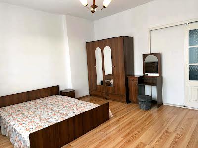 квартира за адресою Прохоровська вул., 33
