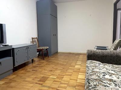 квартира по адресу Академика Булаховского ул., 15а