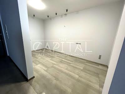 коммерческая по адресу Кловский спуск (Кловський), 7