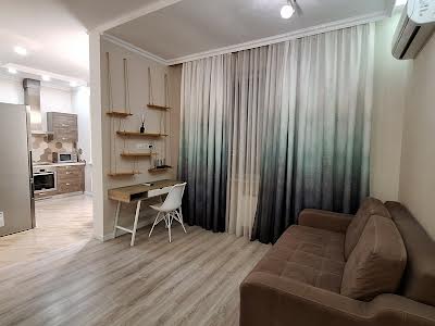 квартира за адресою Кирило-Мефодіївська вул., 2