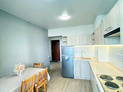 квартира по адресу Академика Глушкова просп., 42