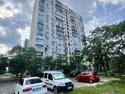 квартира по адресу Героев Днепра ул., 38-Б