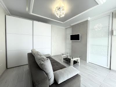 квартира по адресу Практичная ул., 3