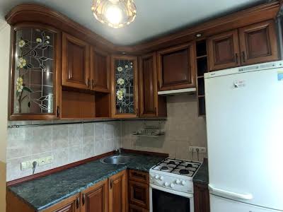 квартира за адресою Дорогожицька вул., 18