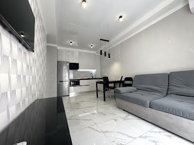 квартира за адресою Михайла Максимовича вул. (Онуфрія Трутенка), 28-Д