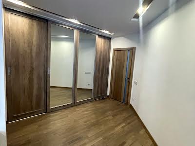 квартира за адресою Василя Симоненка вул., 5