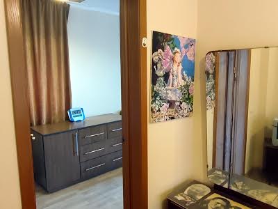 дом по адресу Киев, Дніпроводська вул.