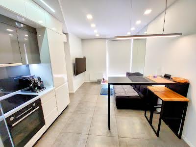 квартира за адресою Регенераторна вул., 4 к14