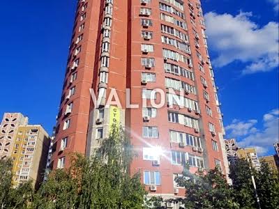 квартира за адресою Анни Ахматової вул., 45