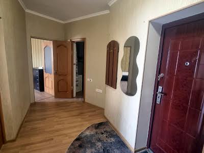 квартира за адресою Срібнокільська вул., 1