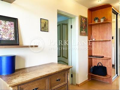 квартира за адресою Романа Ратушного вул. (Волгоградська), 37