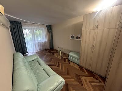 квартира по адресу Киев, Митрополита Василия Липковского ул. (Урицкого), 43