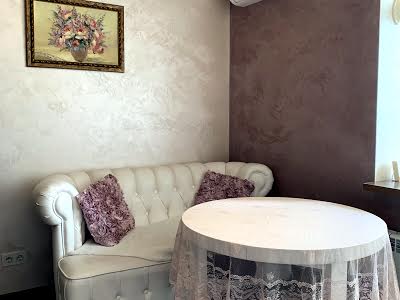 квартира за адресою Урлівська вул., 20