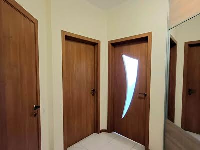 квартира за адресою Братська вул., 12