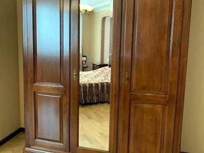 квартира за адресою Срібнокільська вул., 1